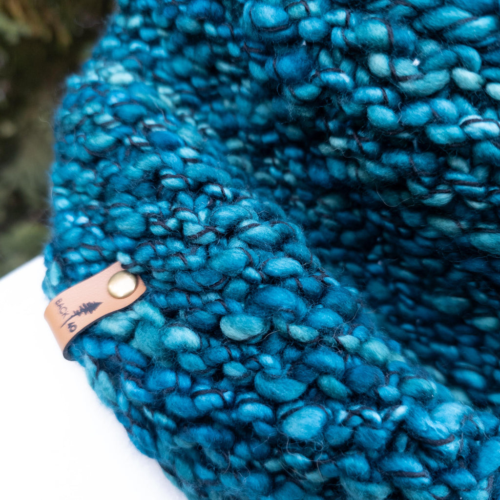 Luxe Line Bandana Cowl (Teal Feather)