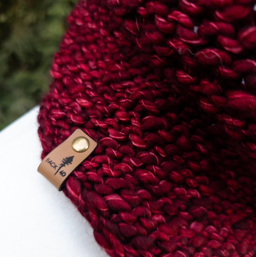 Luxe Line Bandana Cowl (Cereza)