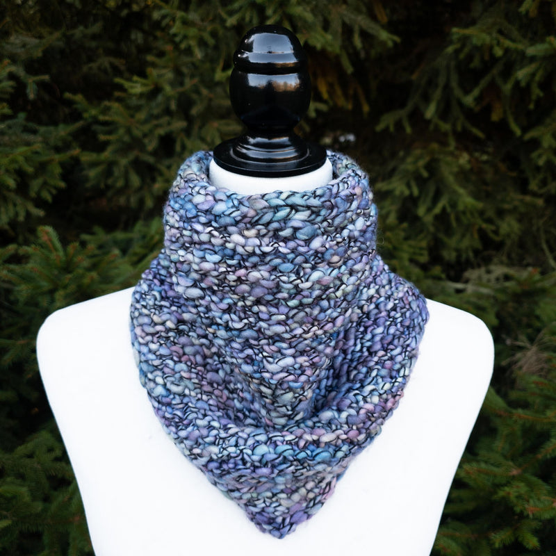 Luxe Line Bandana Cowl (Arapey)
