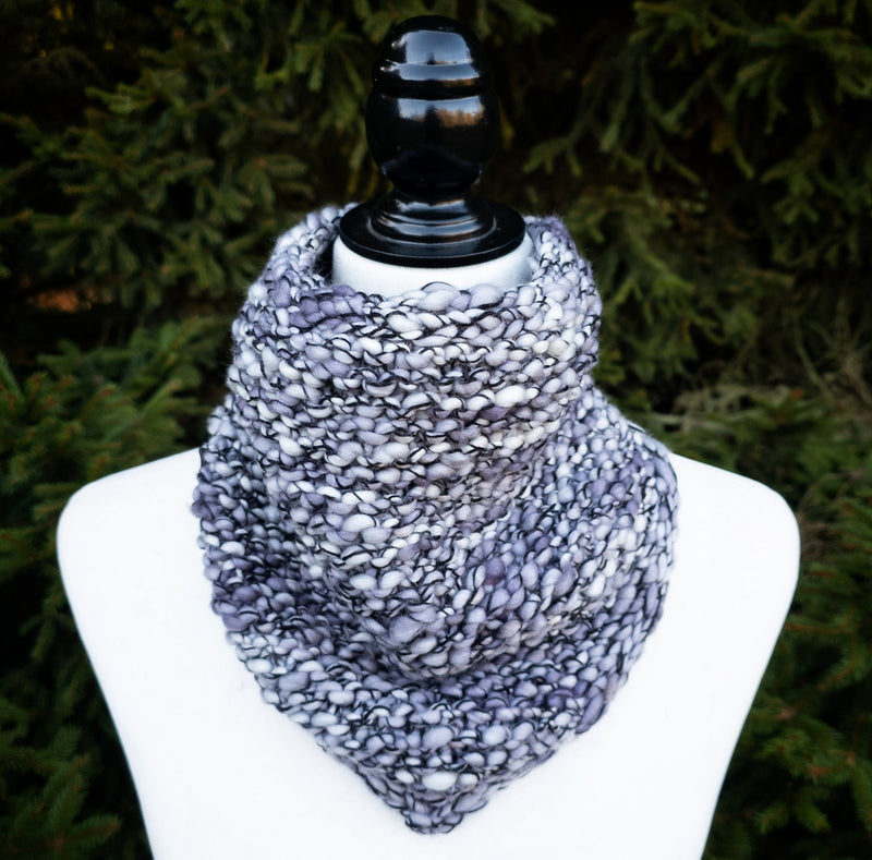 Luxe Line Bandana Cowl (Pearl)