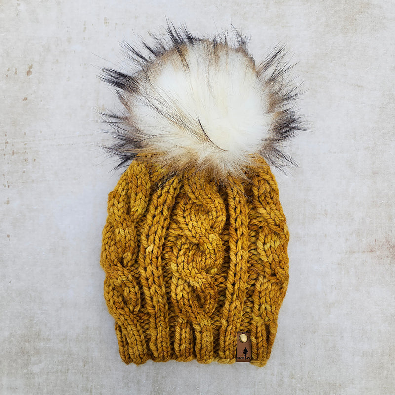 Luxe Line Eternity Beanie (Oro) | Adult