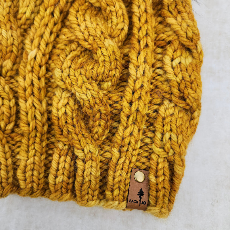 Luxe Line Eternity Beanie (Oro) | Adult RTS