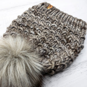 Luxe Line Mesa Beanie (Sombras) | Adult