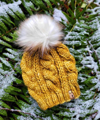Luxe Line Eternity Beanie (Oro) | Adult RTS