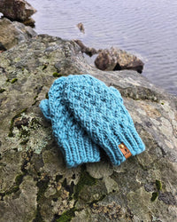 Luxe Line Mittens (Seafoam) | Adult O/S