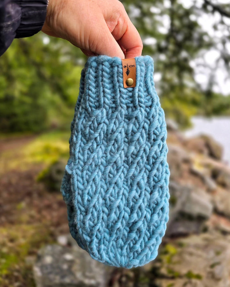 Luxe Line Mittens (Seafoam) | Adult O/S
