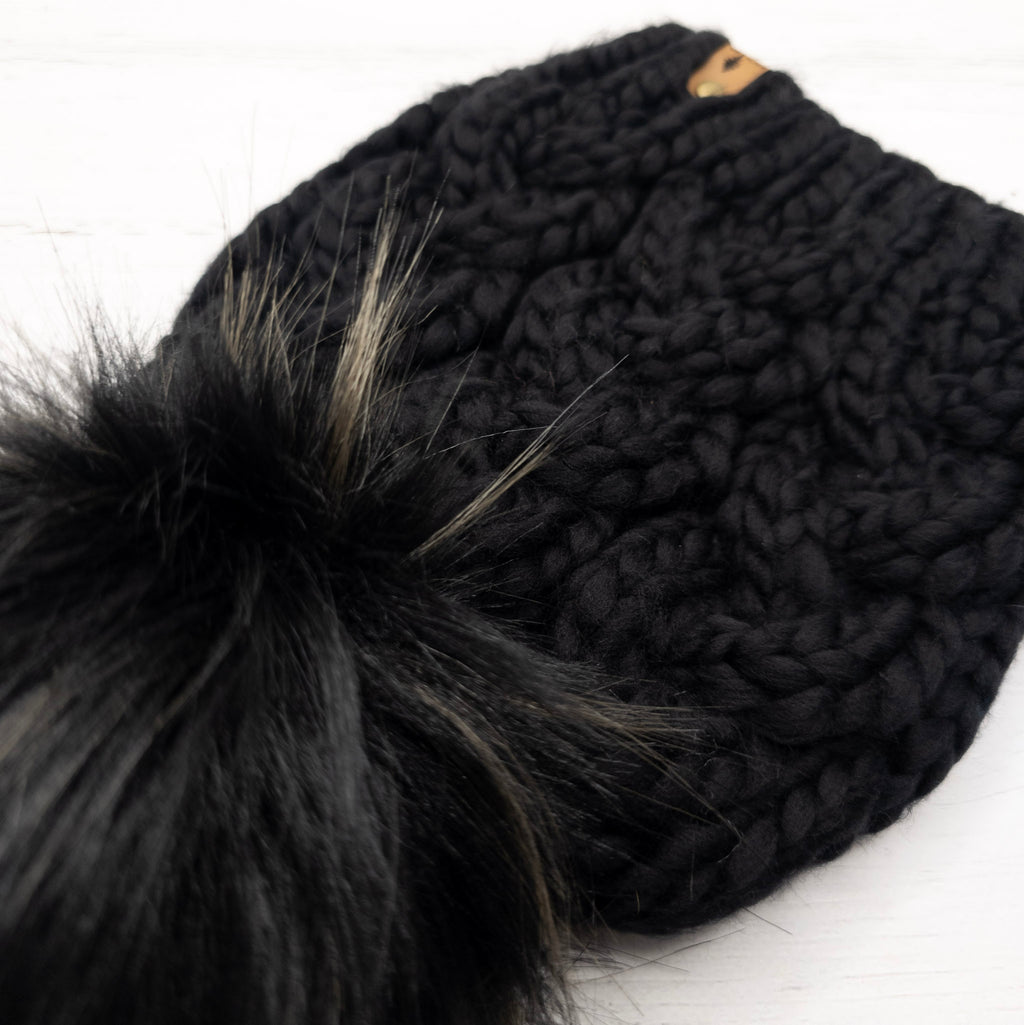 Luxe Line Braided Cable Beanie (Black) | Adult