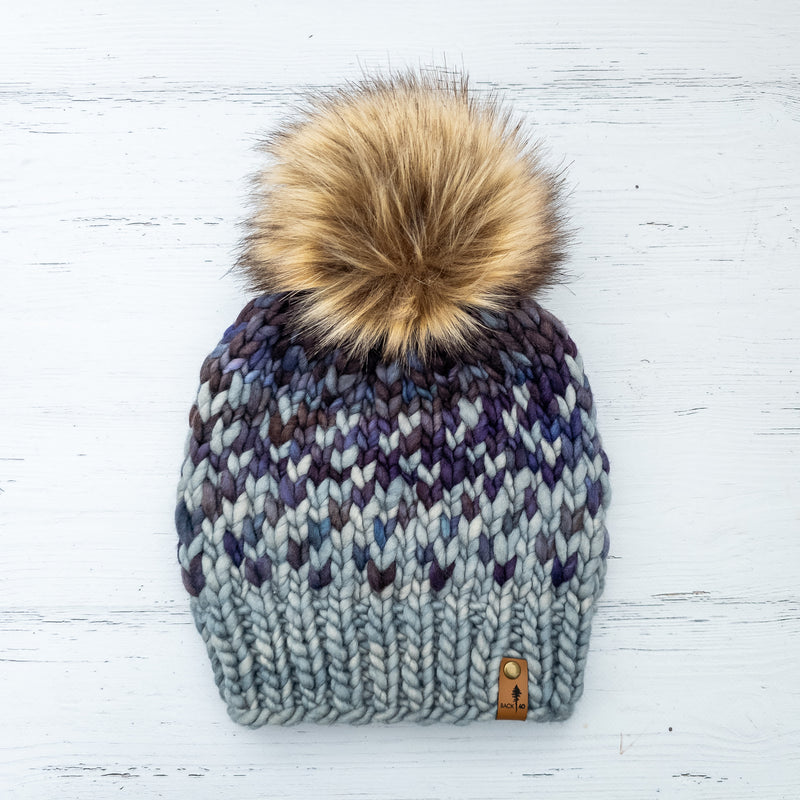 Luxe Line Sunrise Beanie (Grey/Soriano) | Adult