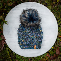 Luxe Line Toque/Mitten Set (Verdeazul) | Adult