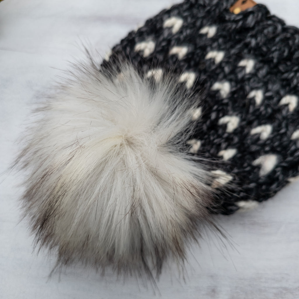 Mini Hearts Toque (Charcoal/Wheat) | 1-3 Years