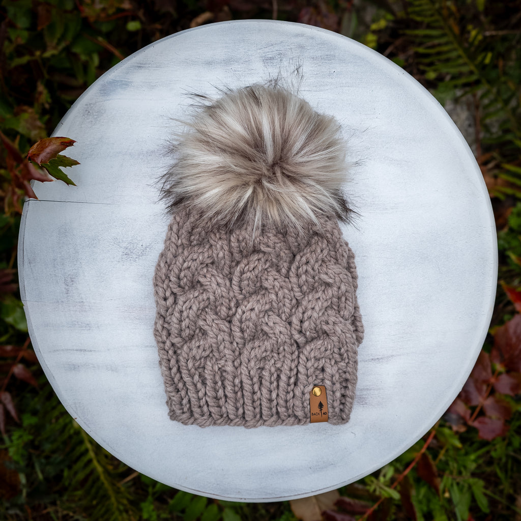 Classic Line Cable Beanie (Driftwood) | Adult