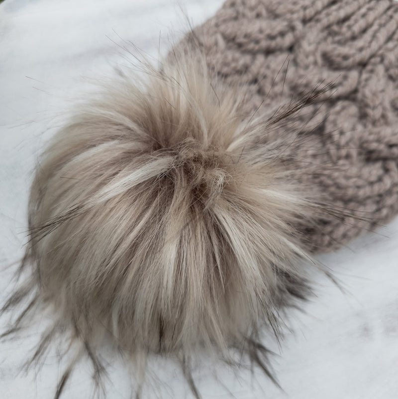 Classic Line Cable Beanie (Driftwood) | Adult