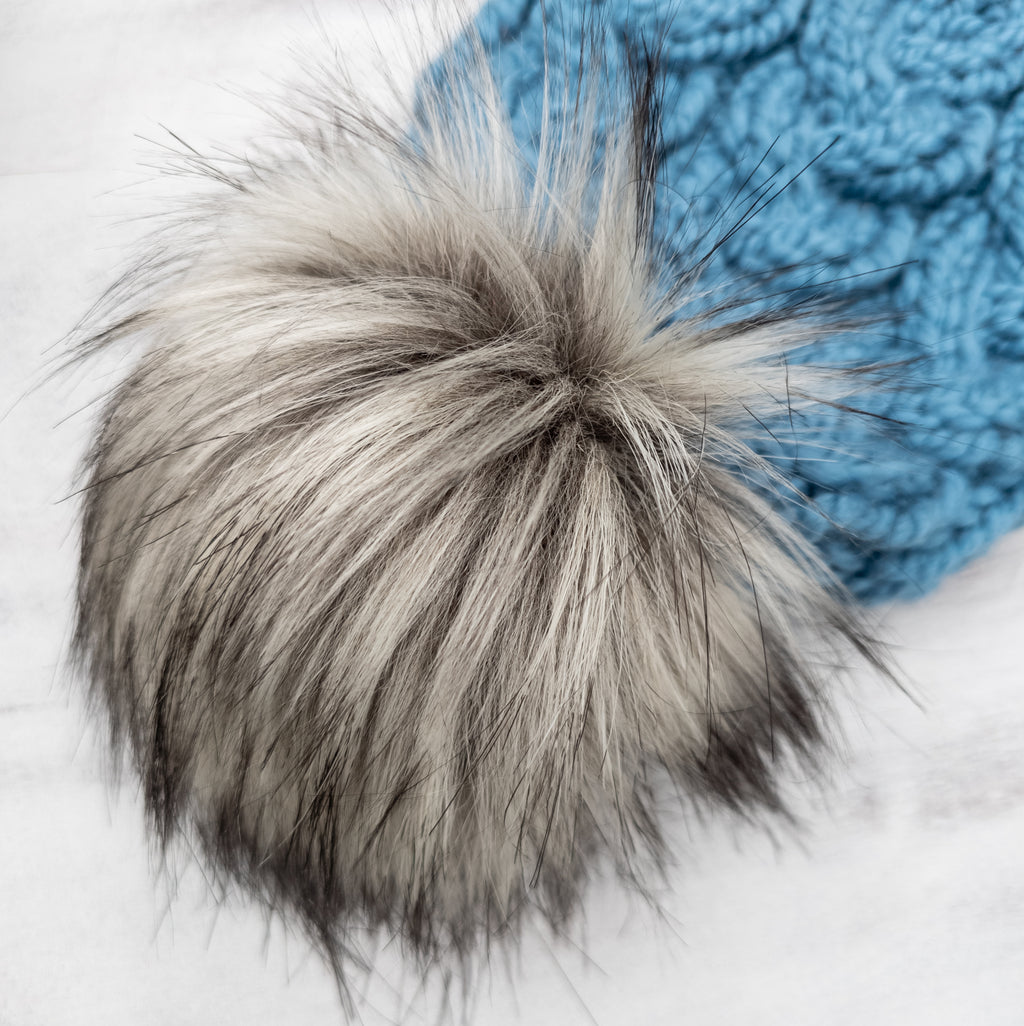 Classic Line Cable Beanie (Cornflower) | Adult