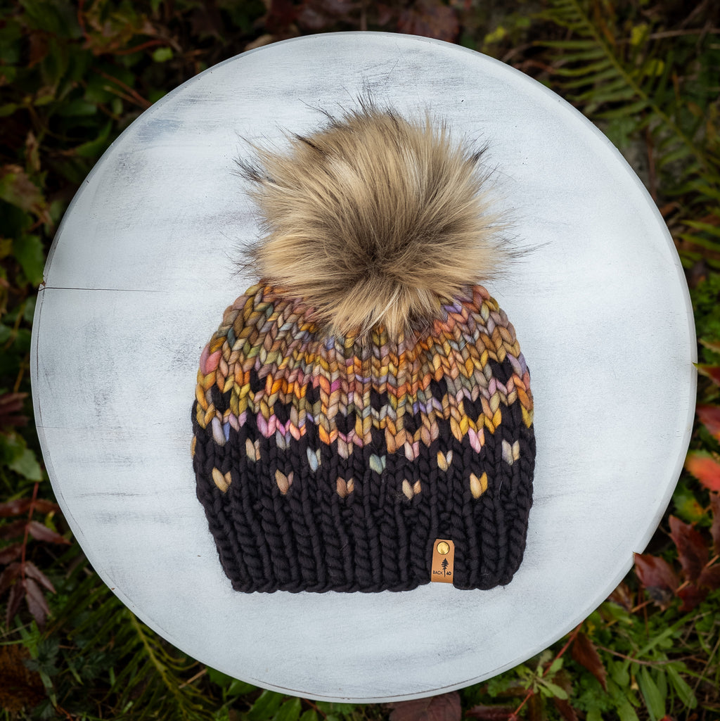 Luxe Line Primaveral Beanie (Black/Piedras) | Adult