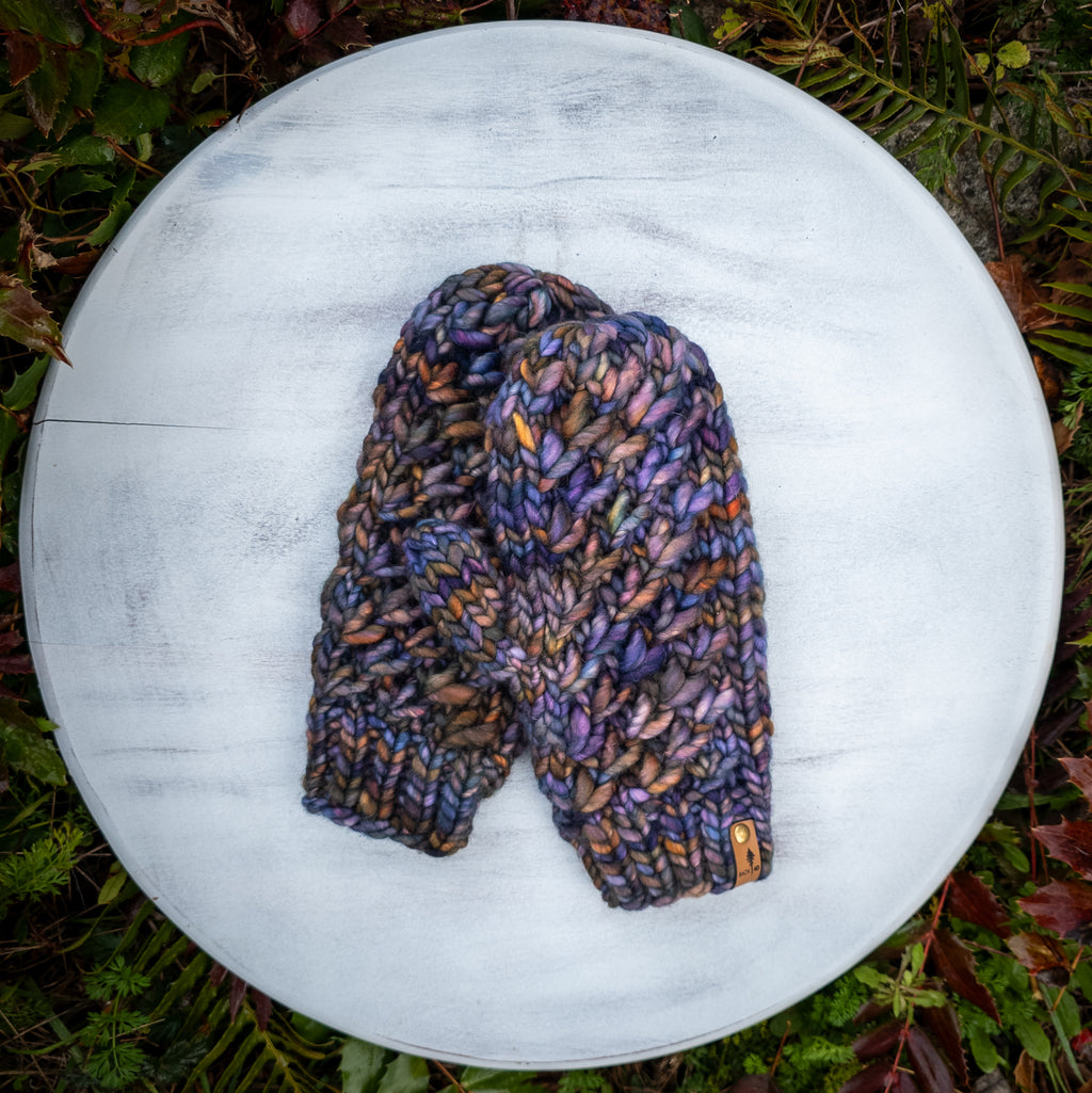 Luxe Line Crush Mittens (Soriano) | Adult O/S