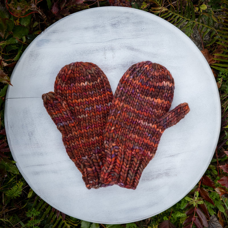 Luxe Line Mittens (Marte) | Adult O/S