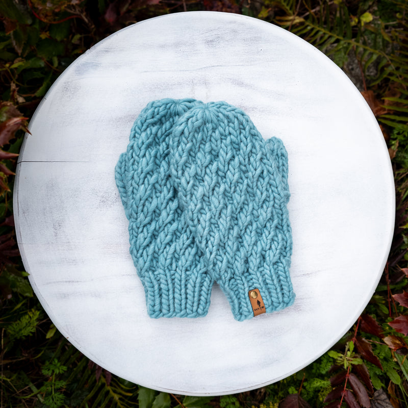 Luxe Line Mittens (Seafoam) | Adult O/S