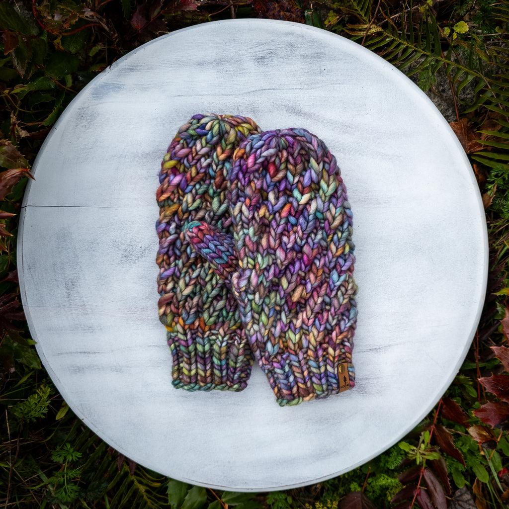 Luxe Line Mittens (Arco Iris) | Adult O/S