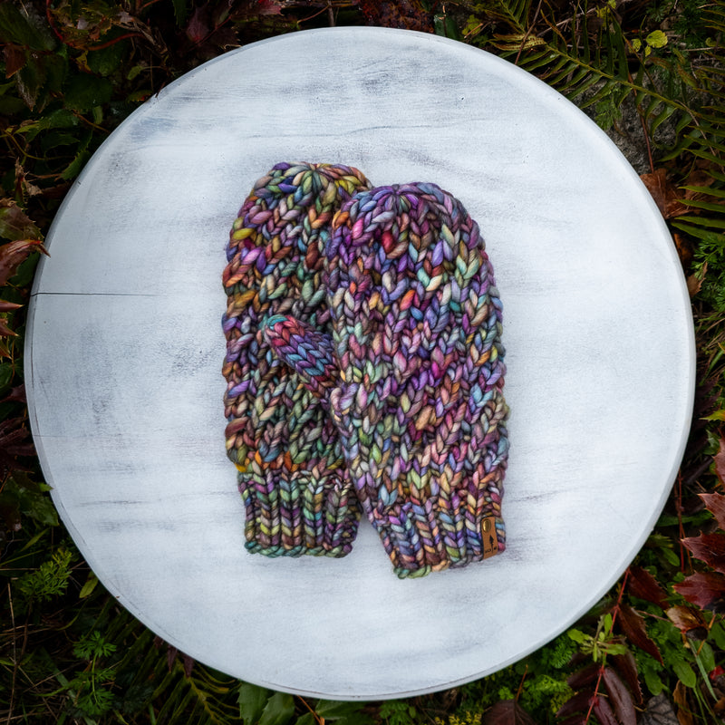 Luxe Line Mittens (Arco Iris) | Adult O/S