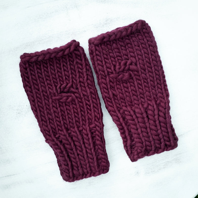 Luxe Line Fingerless Mitts (Grape Wine) | Adult O/S