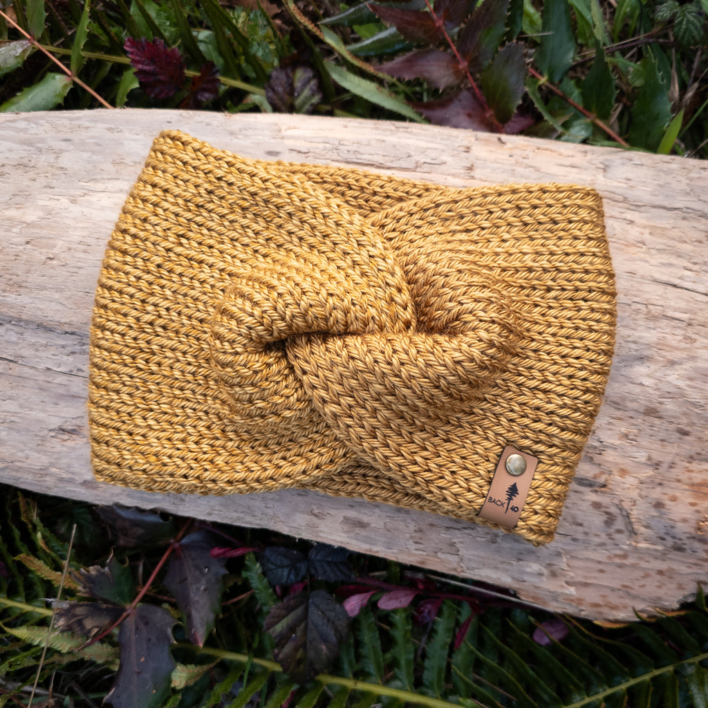 Classic Line Twist Headband |  Golden