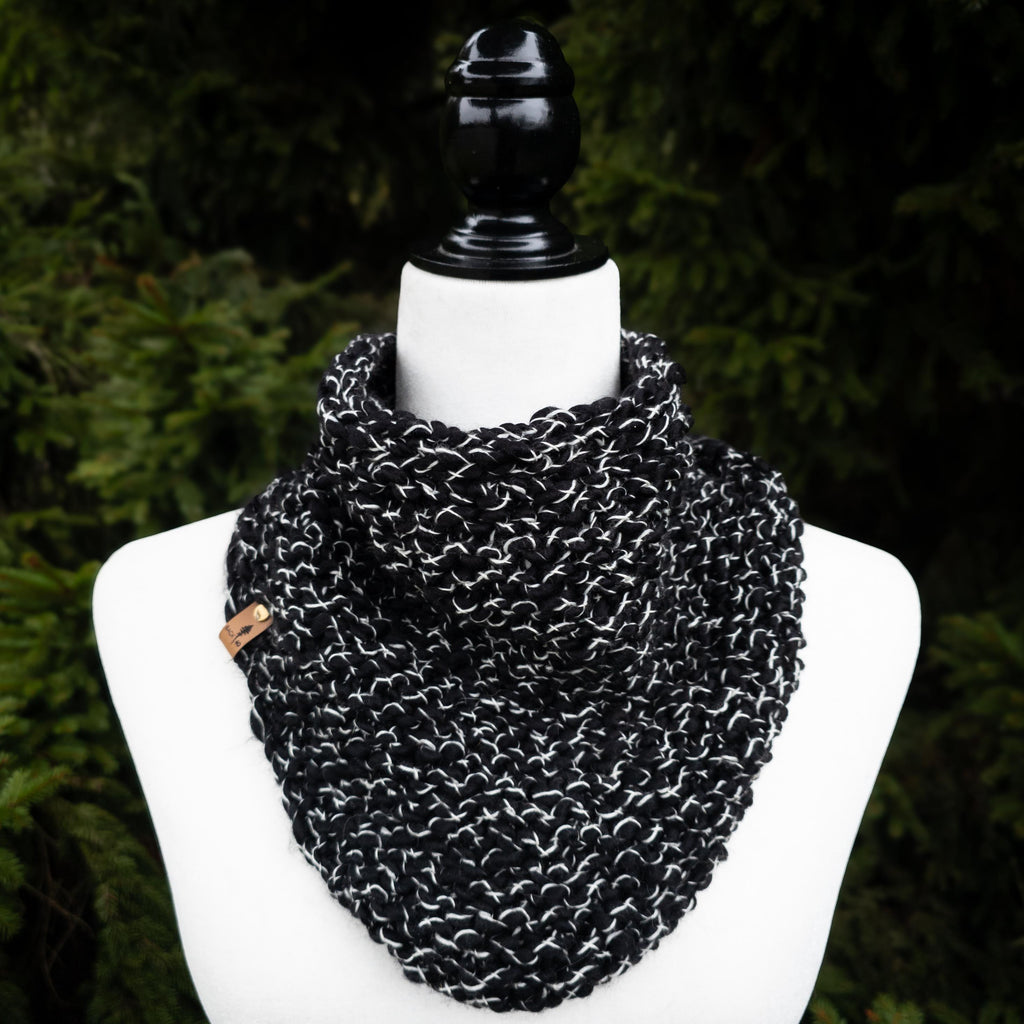 Luxe Line Bandana Cowl (Black)