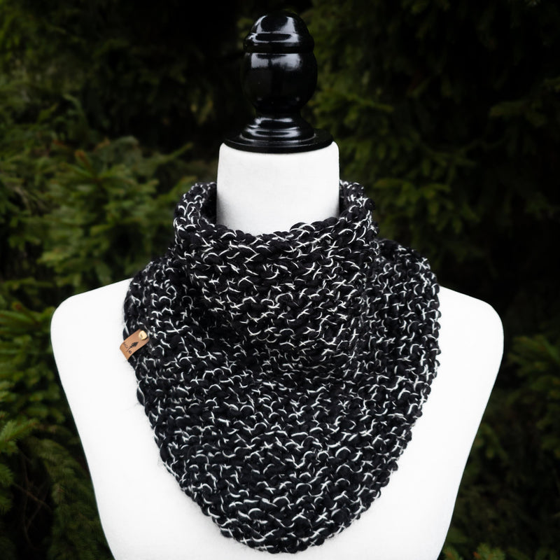 Luxe Line Bandana Cowl (Black)