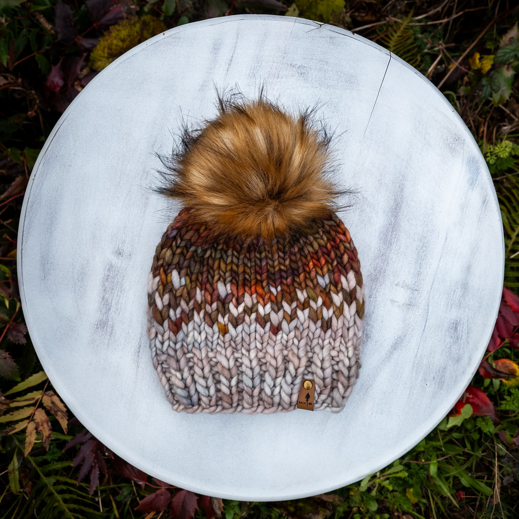Luxe Line Mountain Beanie (Piedras/Whole Grain) | 3-9 Years