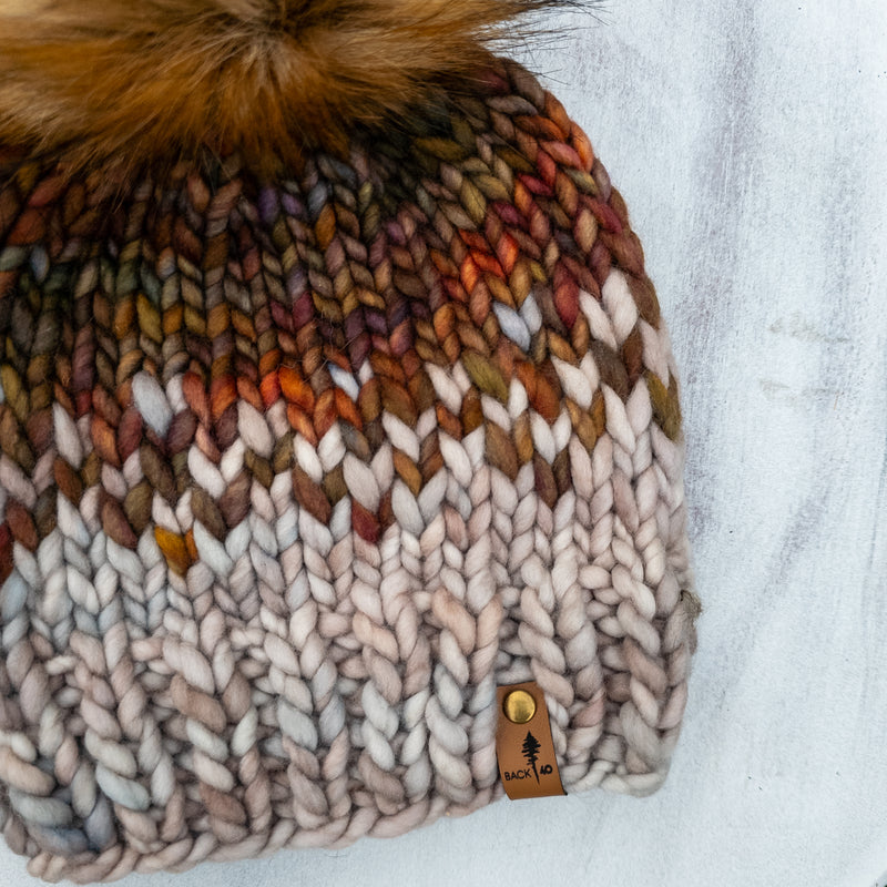 Luxe Line Mountain Beanie (Piedras/Whole Grain) | 3-9 Years