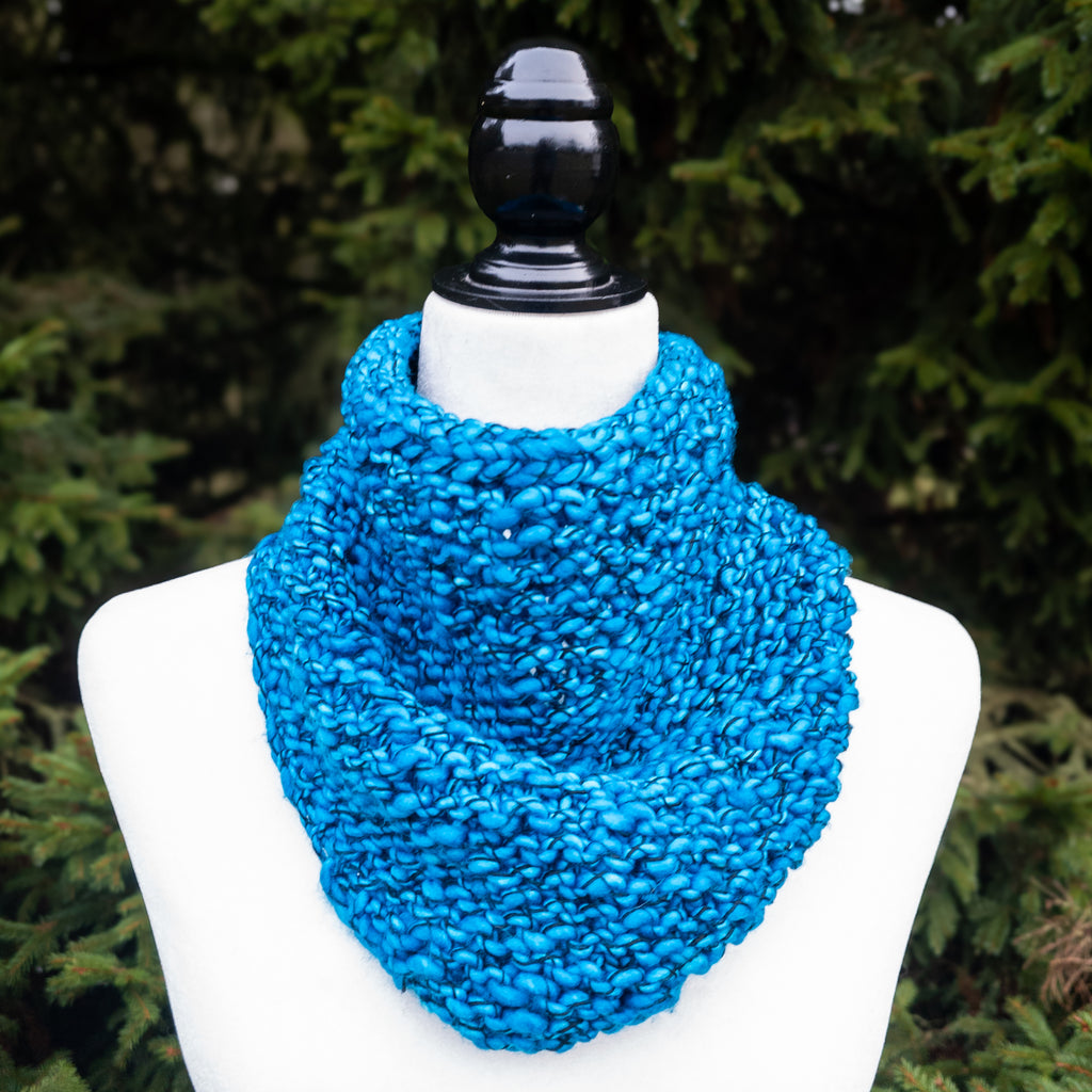 Luxe Line Bandana Cowl (Cian)