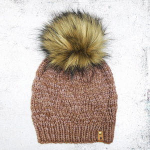 Luxe Line Unwavering Beanie (Polvoriento) | Adult RTS